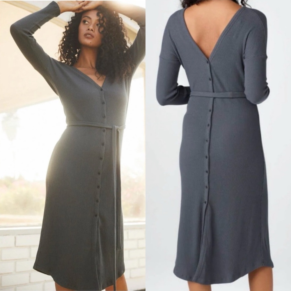 VETTA Gray Button-Down Cardigan Dress